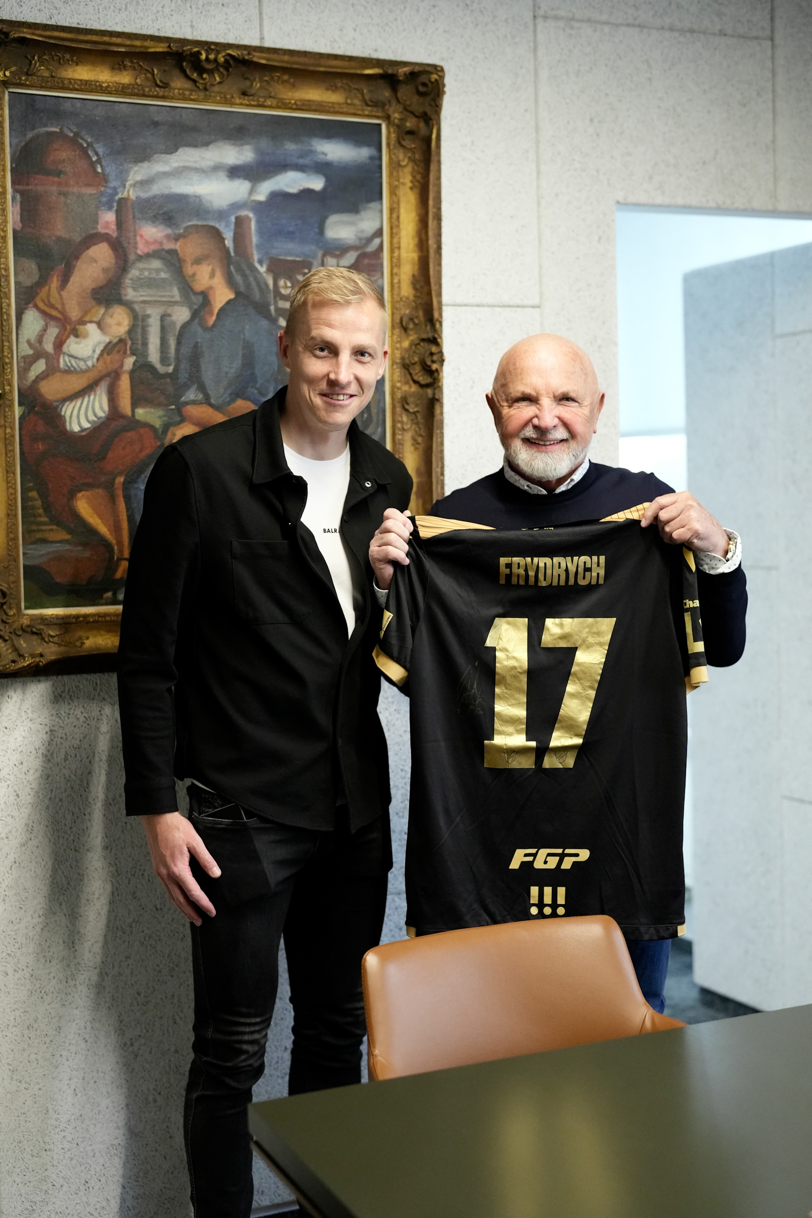 Kapitán FCB Michal Frydrych na návštěvě u Rudolfa Bochenka